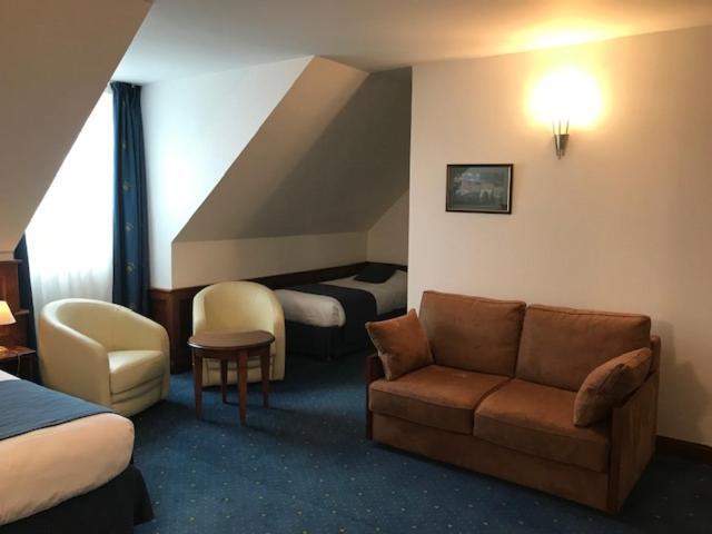 Coq Hotel Montreuil  Exterior photo
