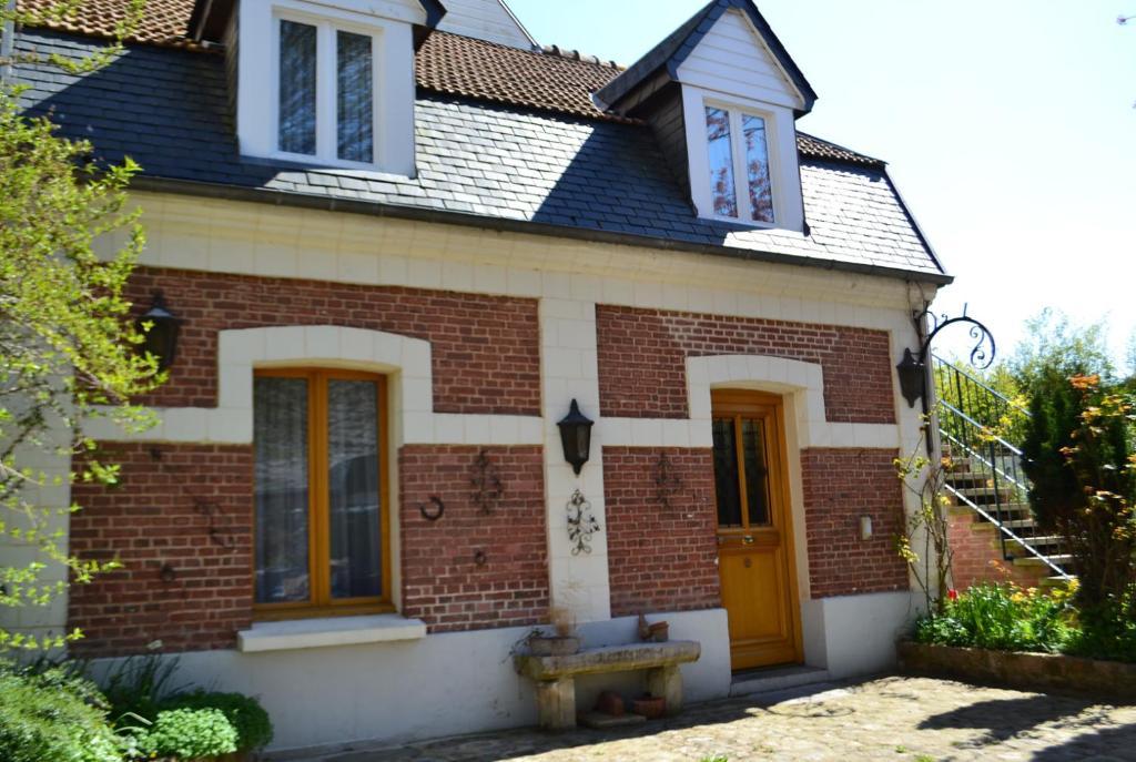 Coq Hotel Montreuil  Exterior photo